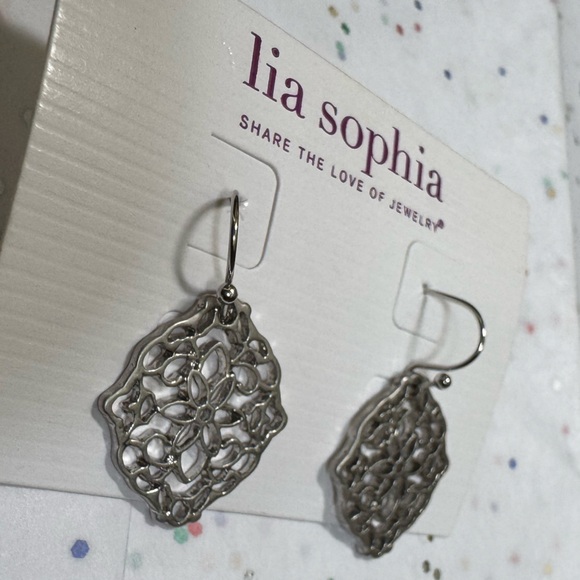 LIA SOPHIA Earrings Silver Flower Motif Drop Hook - Picture 3 of 9